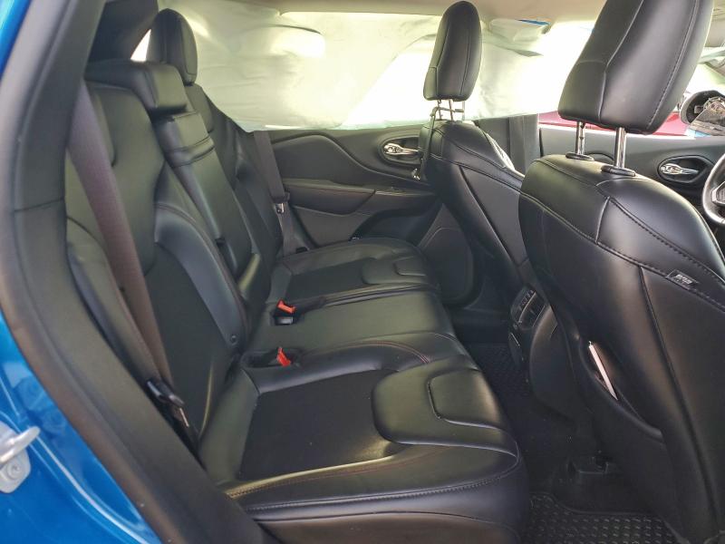 Photo 11 from auction – 2019 JEEP CHEROKEE T with VIN 1C4PJMBX9KD376155