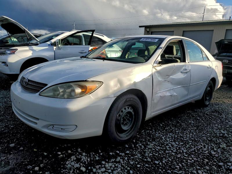 TOYOTA CAMRY LE 2004 with VIN JTDBE32K340280223 - Photo from auction