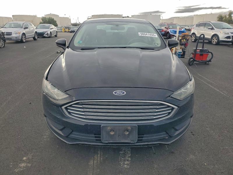 Photo 5 from auction – 2017 FORD FUSION SE with VIN 3FA6P0LU1HR190719