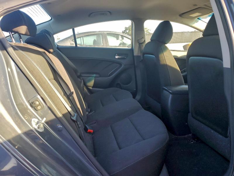 Photo 10 from auction – 2016 KIA FORTE with VIN KNAFK4A67G5510466