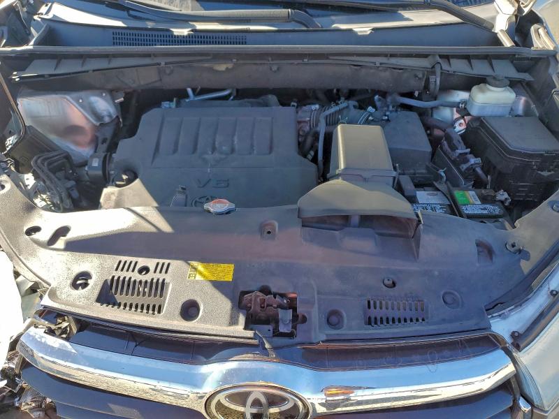Photo 12 from auction – 2016 TOYOTA HIGHLANDER with VIN 5TDDKRFH6GS342394