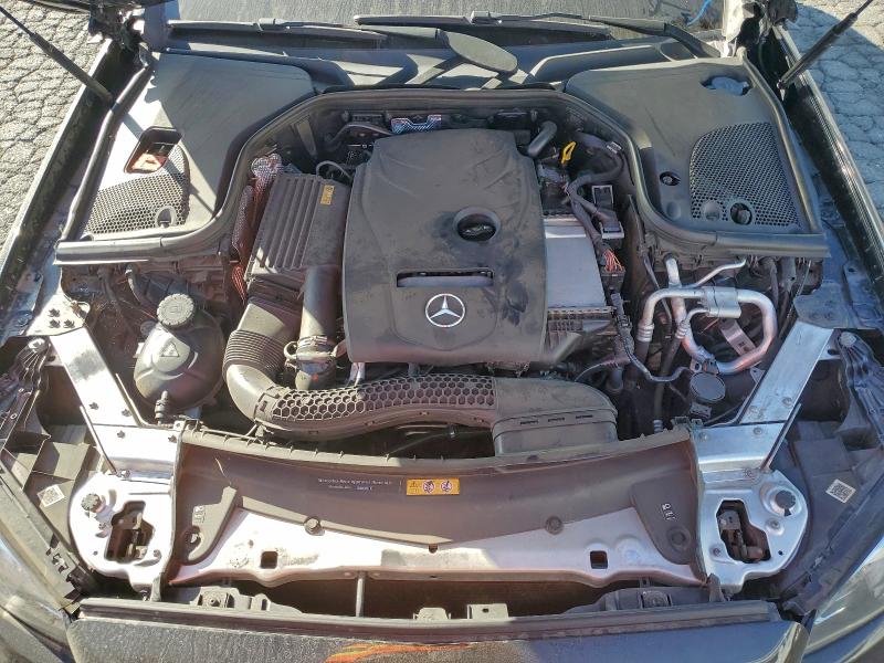 Photo 11 from auction – 2017 MERCEDES-BENZ E 300 with VIN WDDZF4JB8HA106009