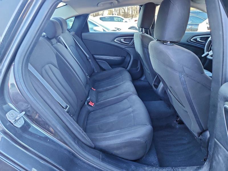 Photo 10 from auction – 2015 CHRYSLER 200 LIMITE with VIN 1C3CCCAB7FN502817