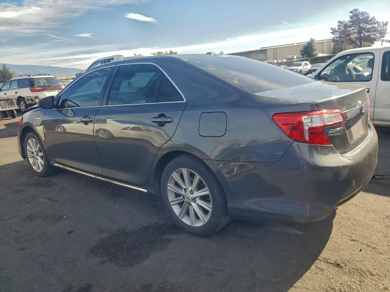 Photo 2 from auction – 2012 TOYOTA CAMRY HYBR with VIN 4T1BD1FK2CU028452
