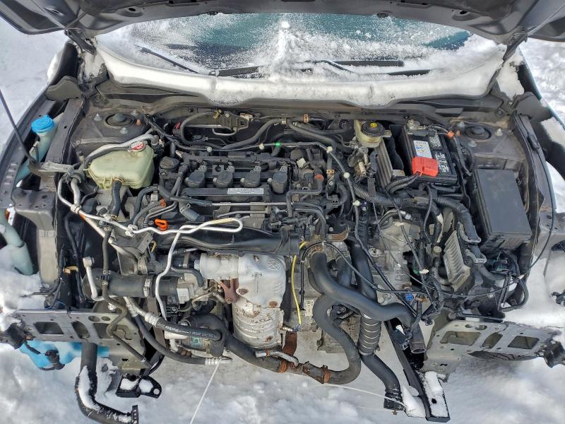 Photo 11 from auction – 2016 HONDA CIVIC with VIN 19XFC1F39GE041172
