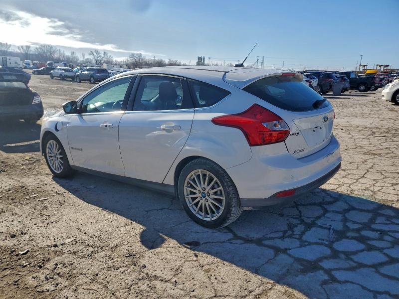 Photo 2 from auction – 2013 FORD FOCUS BEV with VIN 1FADP3R40DL251910