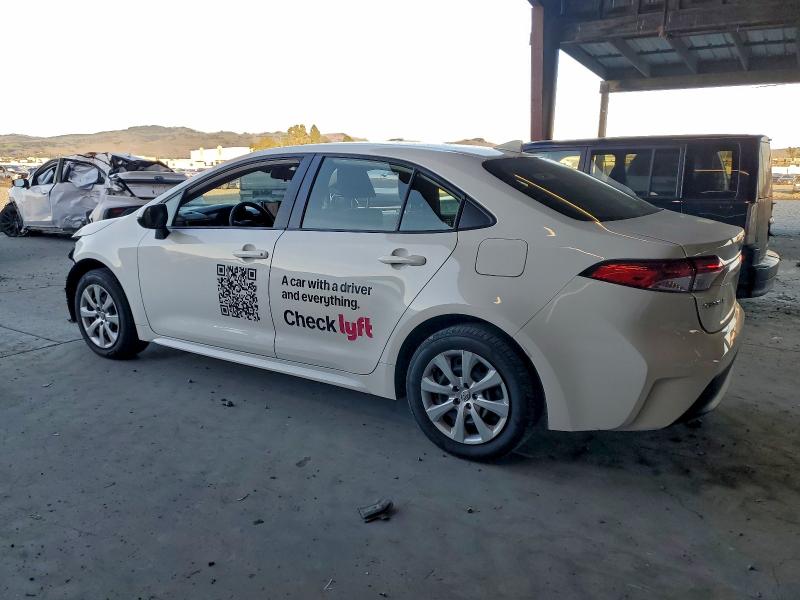 Photo 2 from auction – 2024 TOYOTA COROLLA LE with VIN JTDBCMFE2RJ025659