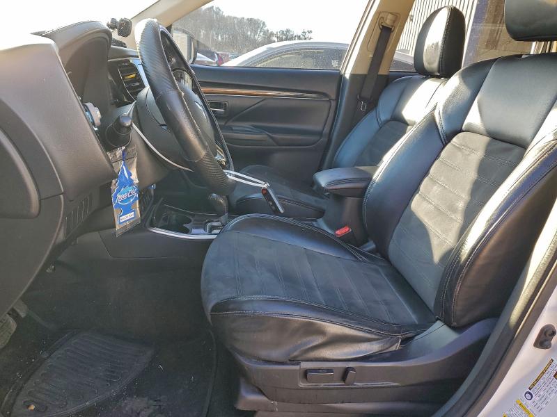 Photo 7 from auction – 2019 MITSUBISHI OUTLANDER with VIN JA4AZ3A38KZ051050