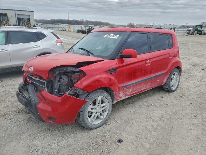 KIA SOUL + 2010 with VIN KNDJT2A21A7039552 - Photo from auction