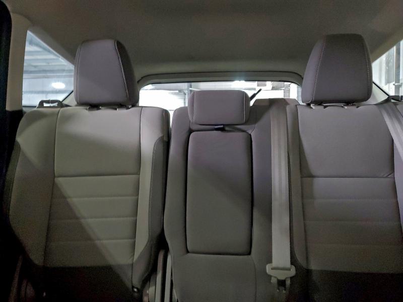 Photo 10 from auction – 2013 FORD ESCAPE SE with VIN 1FMCU9G98DUD78393