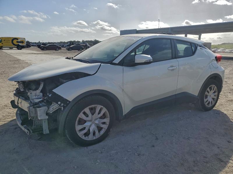Photo 1 from auction – 2019 TOYOTA C-HR XLE with VIN NMTKHMBX1KR095122