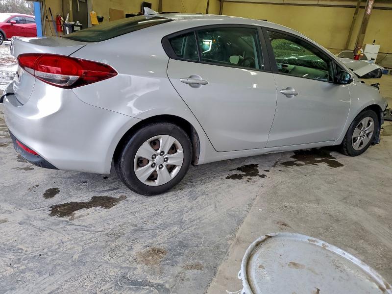 Photo 3 from auction – 2017 KIA FORTE LX with VIN 3KPFL4A73HE094219