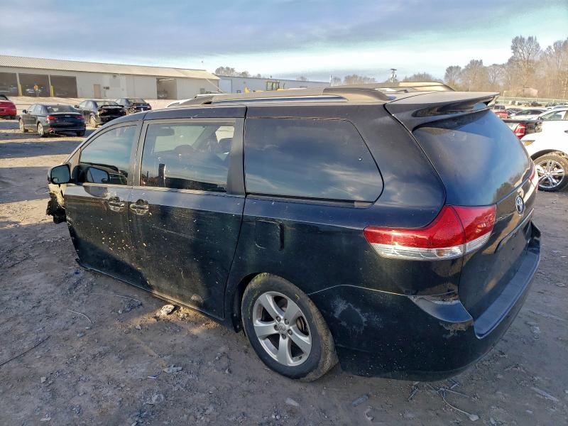 Photo 2 from auction – 2014 TOYOTA SIENNA LE with VIN 5TDKK3DC3ES446396