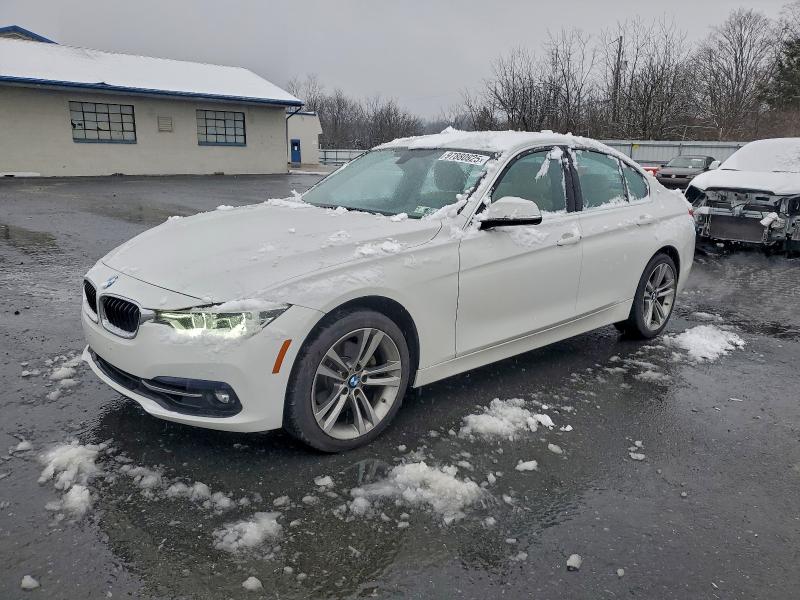 BMW 330 XI 2018 with VIN WBA8D9C53JEB35299 - Photo from auction
