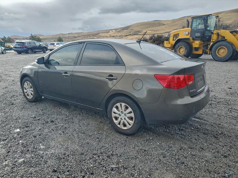 Photo 2 from auction – 2010 KIA FORTE EX with VIN KNAFU4A25A5116446