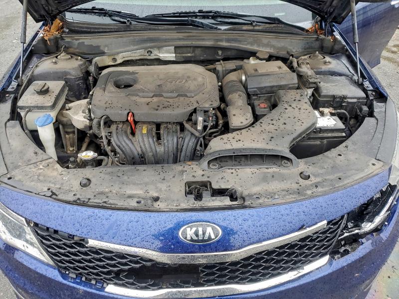 Photo 11 from auction – 2017 KIA OPTIMA with VIN 5XXGT4L32HG144498