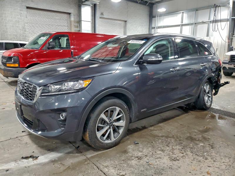 KIA SORENTO EX 2019 with VIN 5XYPHDA55KG496483 - Photo from auction