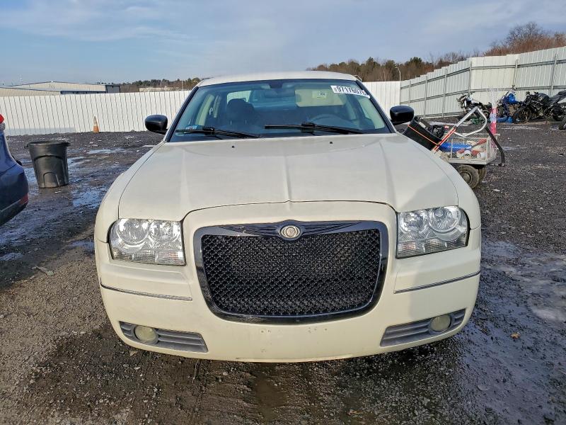 Photo 5 from auction – 2010 CHRYSLER 300 TOURIN with VIN 2C3CA1CV9AH255772