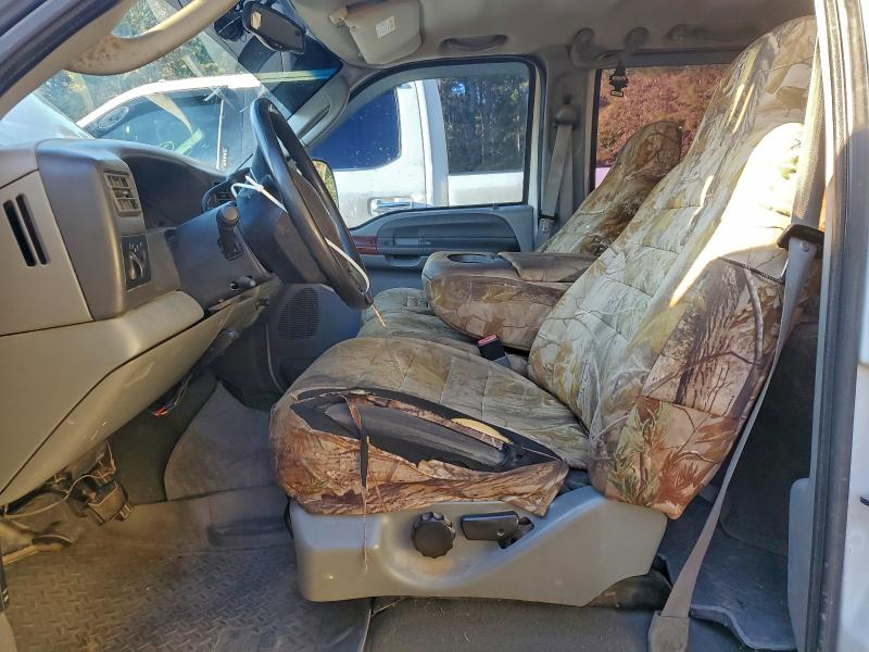 Photo 7 from auction – 2003 FORD F350 SUPER with VIN 1FTWW33F63EA97027