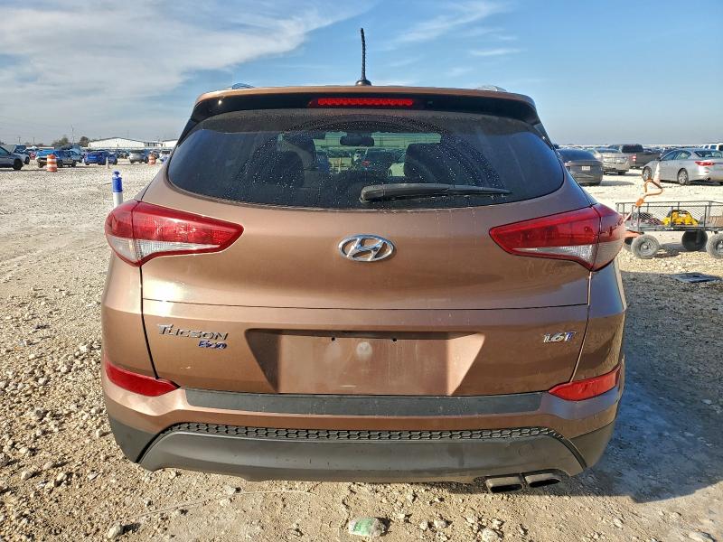 Photo 6 from auction – 2016 HYUNDAI TUCSON LIM with VIN KM8J33A27GU077248