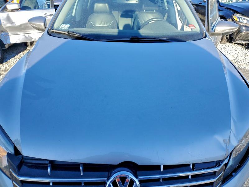 Photo 11 from auction – 2012 VOLKSWAGEN PASSAT SEL with VIN 1VWCP7A38CC092193