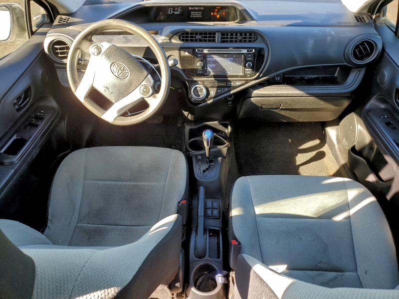 Photo 8 from auction – 2015 TOYOTA PRIUS C with VIN JTDKDTB30F1577250