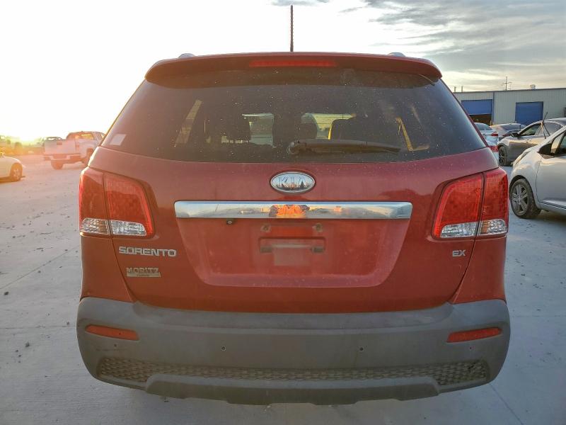 Photo 6 from auction – 2011 KIA SORENTO EX with VIN 5XYKU3A13BG059482