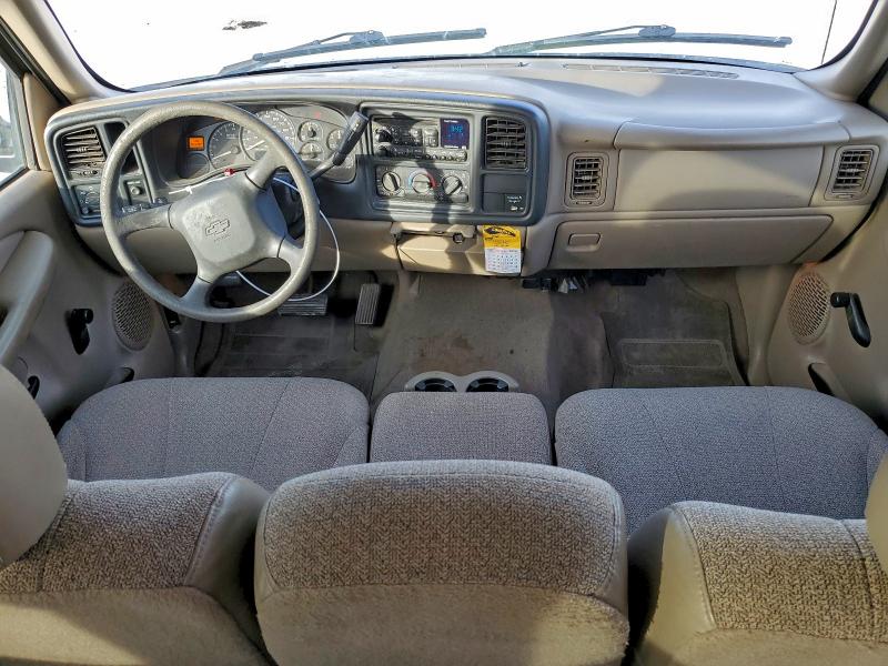 Photo 8 from auction – 2002 CHEVROLET SILVERADO with VIN 2GCEC19V321188232
