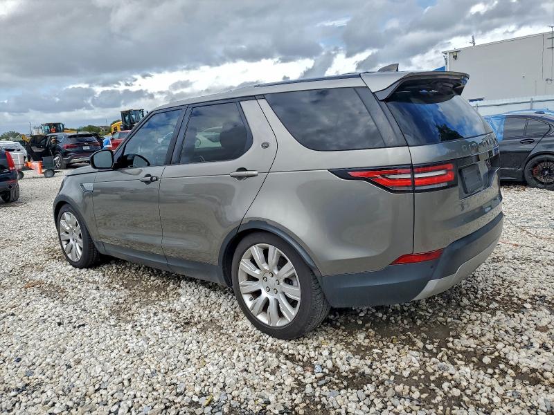 Photo 2 from auction – 2017 LAND ROVER DISCOVERY with VIN SALRRBBV8HA036292