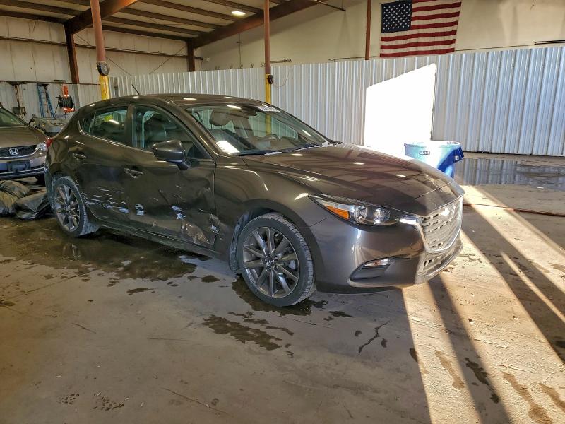 Photo 4 from auction – 2018 MAZDA 3 TOURING with VIN 3MZBN1L3XJM177804