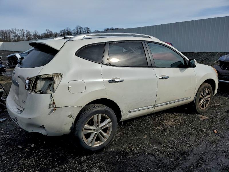 Photo 3 from auction – 2013 NISSAN ROGUE with VIN JN8AS5MV7DW657774