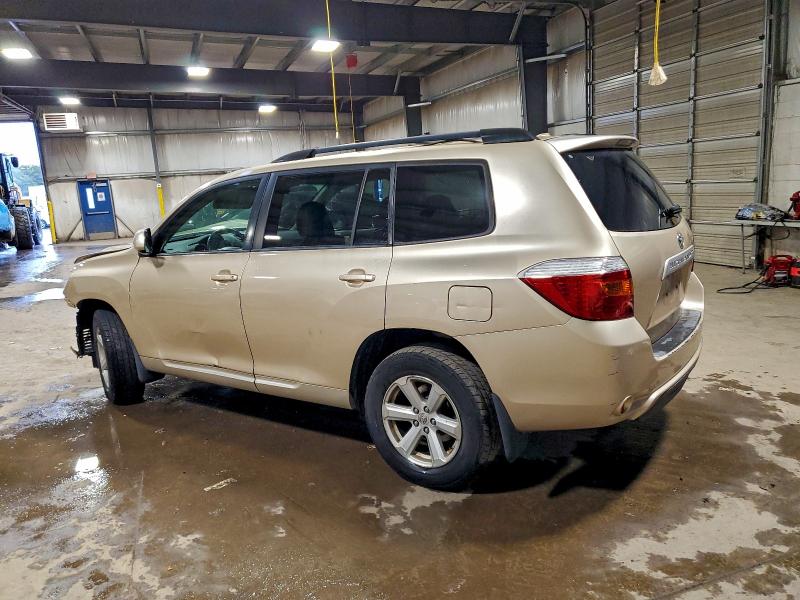 Photo 2 from auction – 2010 TOYOTA HIGHLANDER with VIN 5TDJK3EH9AS039652