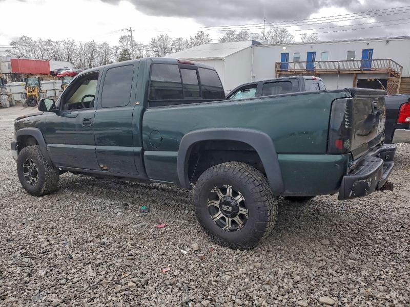 Photo 2 from auction – 2004 CHEVROLET SILVERADO with VIN 1GCHK292X4E242736