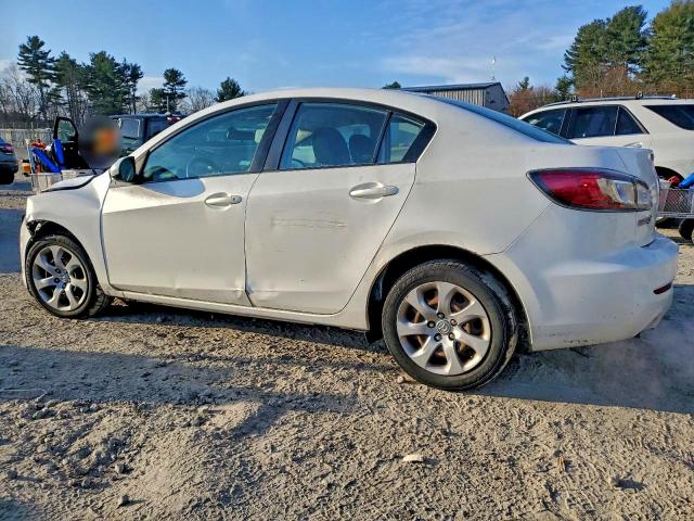 Photo 2 from auction – 2013 MAZDA 3 I with VIN JM1BL1UP8D1833560