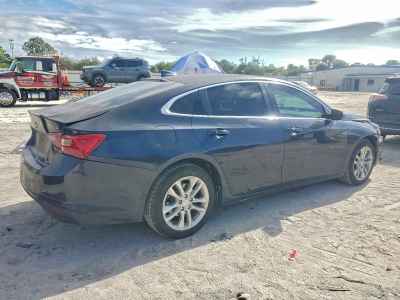 Photo 3 from auction – 2018 CHEVROLET MALIBU LT with VIN 1G1ZD5ST4JF105860