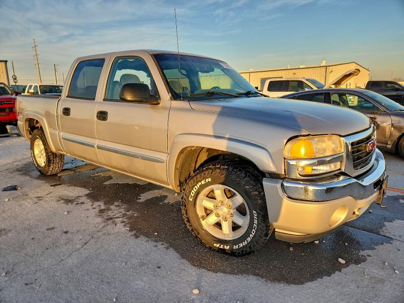 Photo 4 from auction – 2005 GMC NEW SIERRA with VIN 2GTEK13T351120754