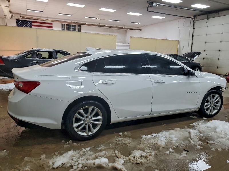 Photo 3 from auction – 2018 CHEVROLET MALIBU LT with VIN 1G1ZD5ST9JF131368