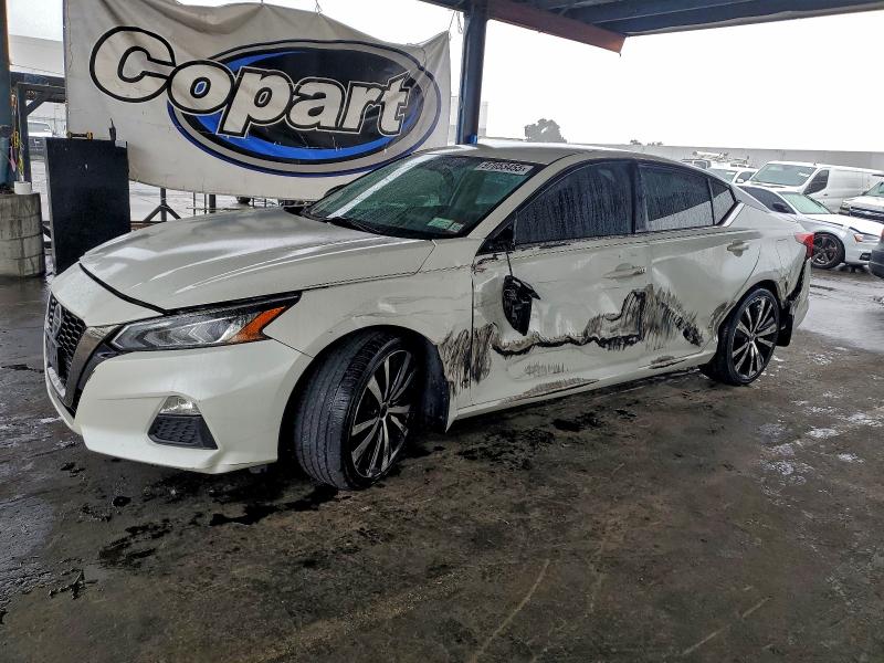 NISSAN ALTIMA SR 2019 with VIN 1N4BL4CV3KC194996 - Photo from auction