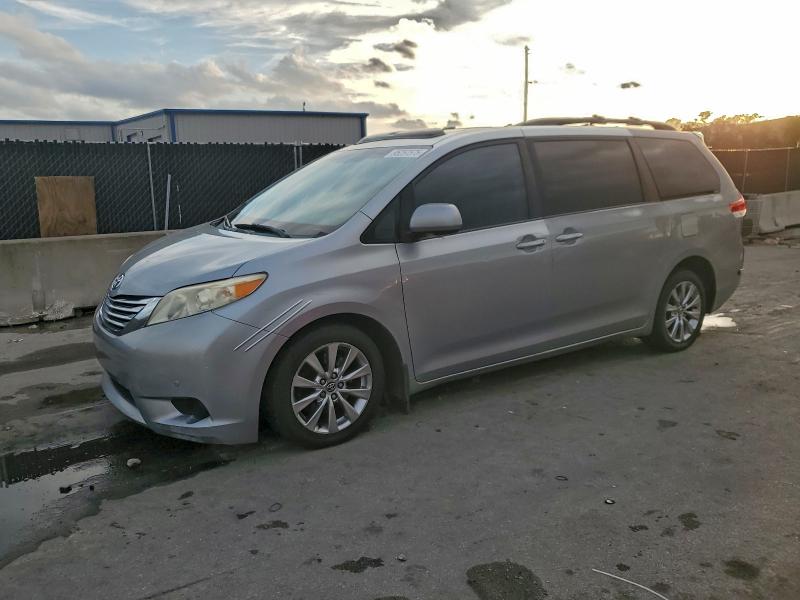 TOYOTA SIENNA XLE 2011 with VIN 5TDDK3DC2BS016752 - Photo from auction