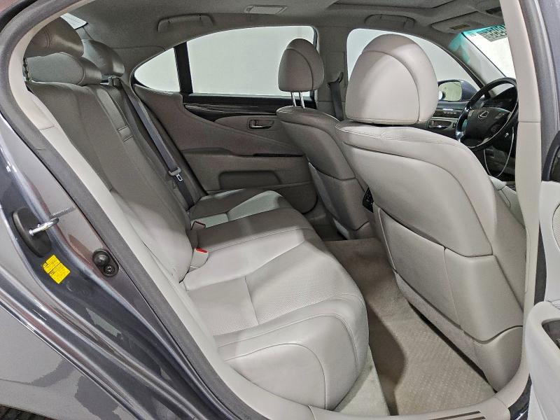 Photo 10 from auction – 2012 LEXUS LS 460 with VIN JTHCL5EFXC5012905
