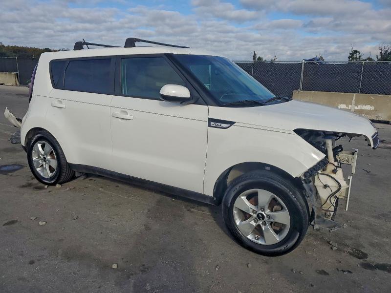 Photo 4 from auction – 2019 KIA SOUL with VIN KNDJN2A28K7692004