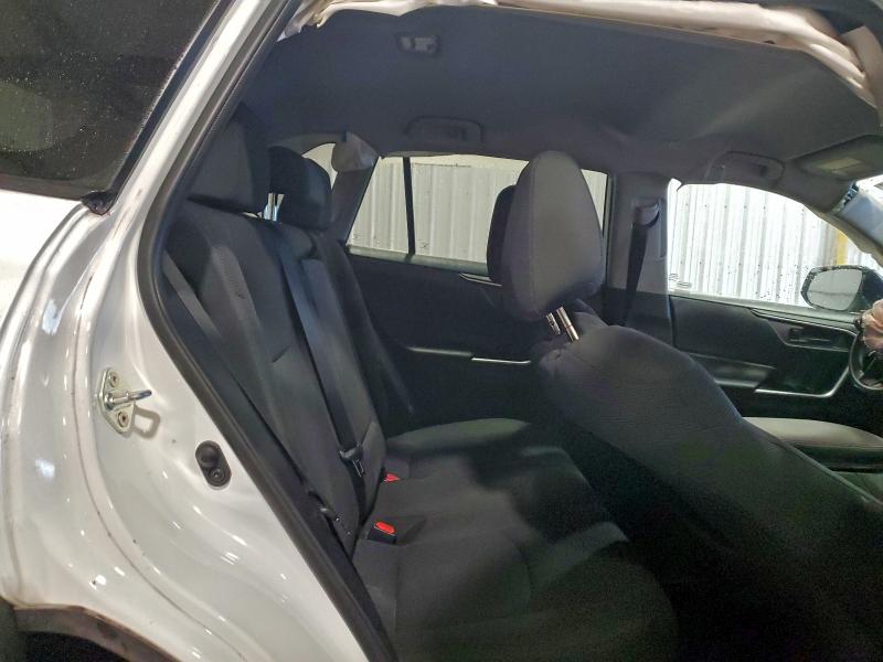 Photo 11 from auction – 2020 TOYOTA RAV4 LE with VIN 2T3F1RFV3LW096026
