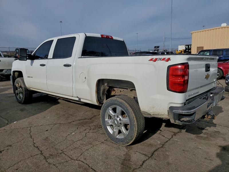Photo 2 from auction – 2018 CHEVROLET SILVERADO with VIN 1GC1KUEG3JF262329