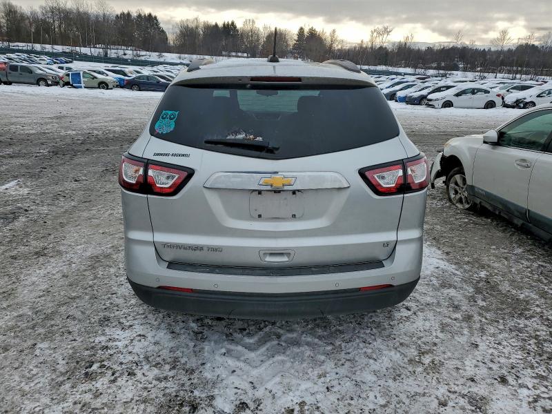 Photo 6 from auction – 2017 CHEVROLET TRAVERSE L with VIN 1GNKVGKD2HJ270668
