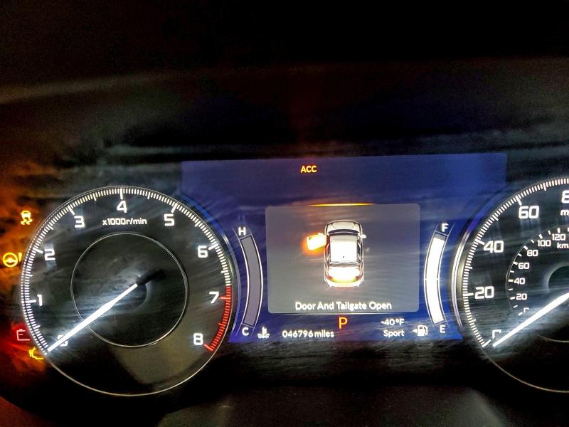 Photo 9 from auction – 2019 ACURA RDX with VIN 5J8TC2H38KL012687