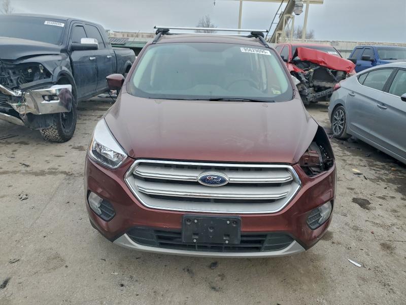 Photo 5 from auction – 2018 FORD ESCAPE SE with VIN 1FMCU0GD1JUC34549