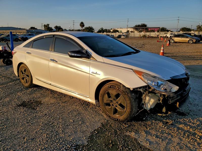 صورة رقم 4 من المزاد - 2012 HYUNDAI SONATA HYB مع VIN KMHEC4A47CA059207