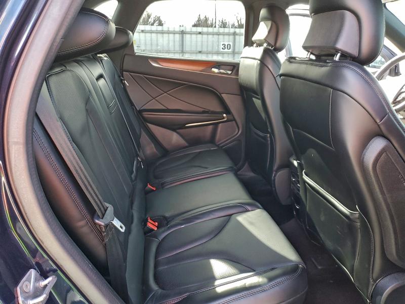 Photo 11 from auction – 2017 LINCOLN MKC RESERV with VIN 5LMCJ3C99HUL14104