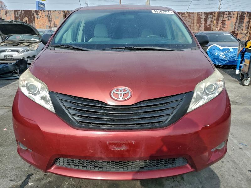 صورة رقم 5 من المزاد - 2017 TOYOTA SIENNA مع VIN 5TDZZ3DC8HS790000