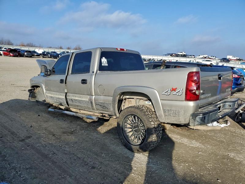 Photo 2 from auction – 2003 CHEVROLET SILVERADO with VIN 1GCHK23113F228765